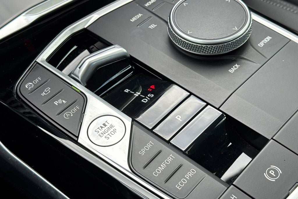 2023 BMW 3 Series 330i
