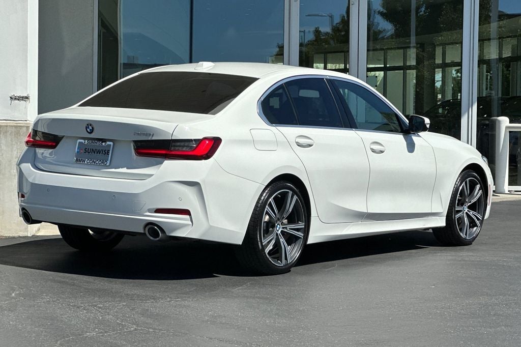 2024 BMW 3 Series 330i
