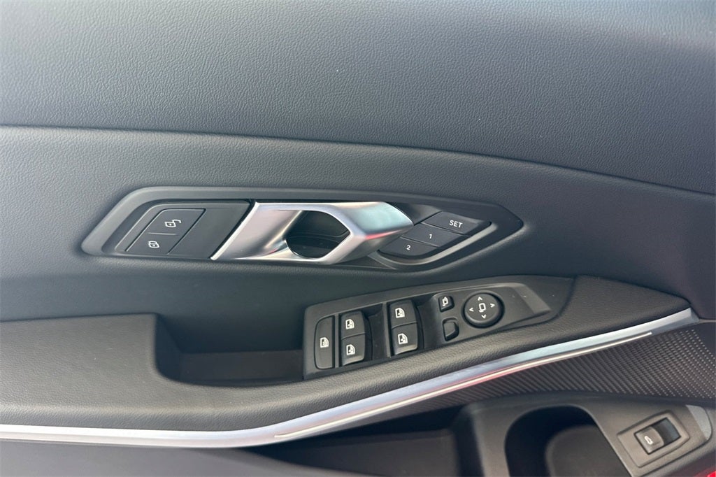 2024 BMW 3 Series 330i