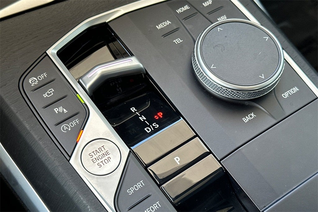 2024 BMW 3 Series 330i