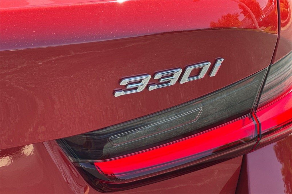 2024 BMW 3 Series 330i