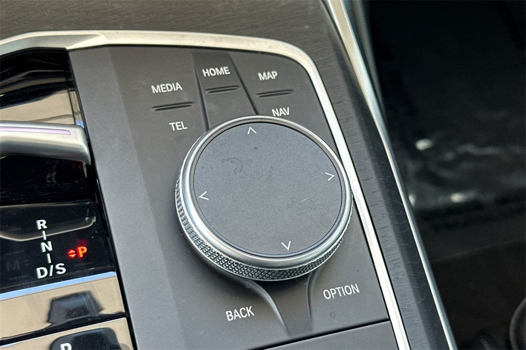 2024 BMW 3 Series 330i