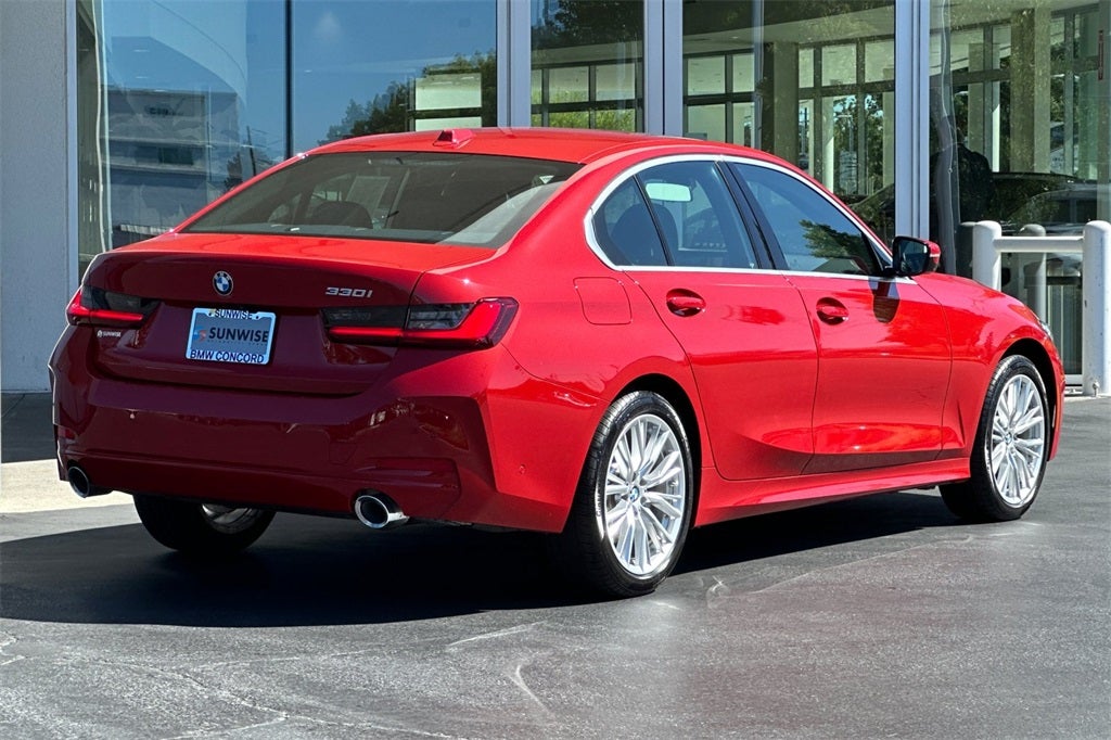 2024 BMW 3 Series 330i