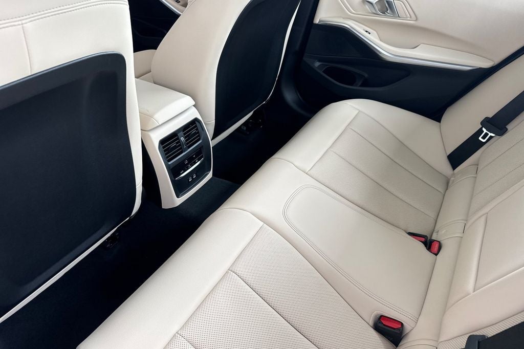 2026 BMW 3 Series 330i xDrive