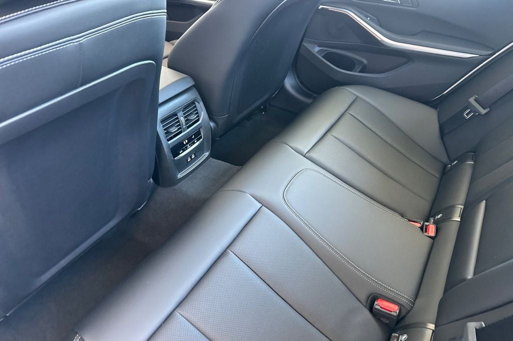 2026 BMW 3 Series 330i xDrive