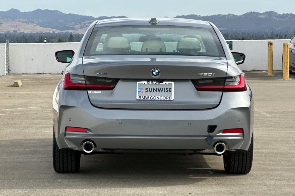 2026 BMW 3 Series 330i xDrive