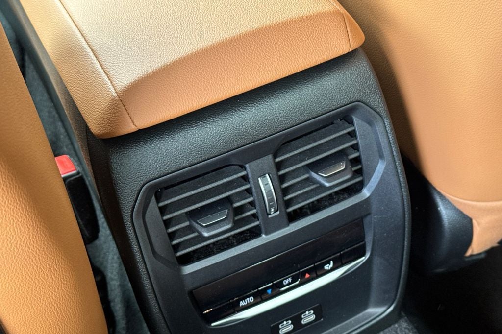 2024 BMW 3 Series 330i xDrive