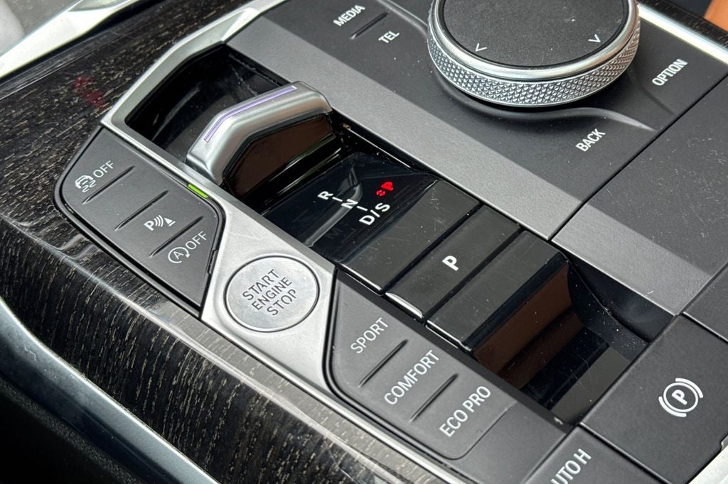 2024 BMW 3 Series 330i xDrive