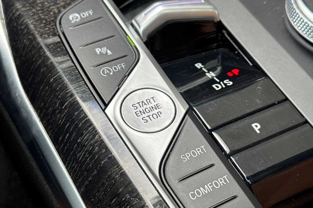 2024 BMW 3 Series 330i xDrive