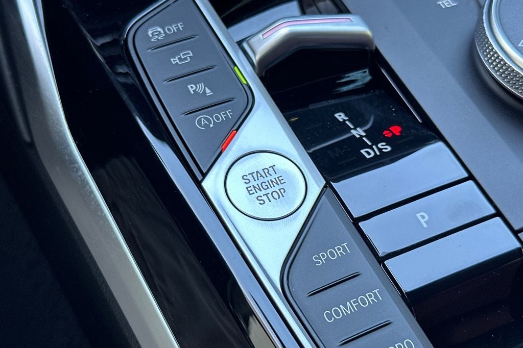 2024 BMW 3 Series 330i xDrive