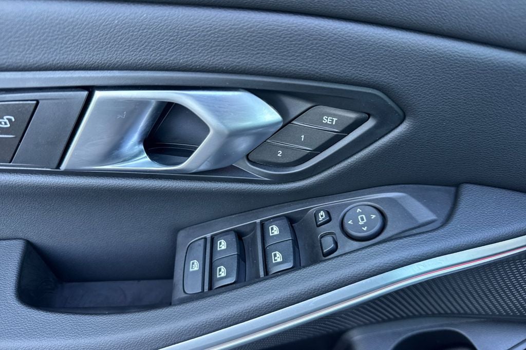 2024 BMW 3 Series 330i xDrive
