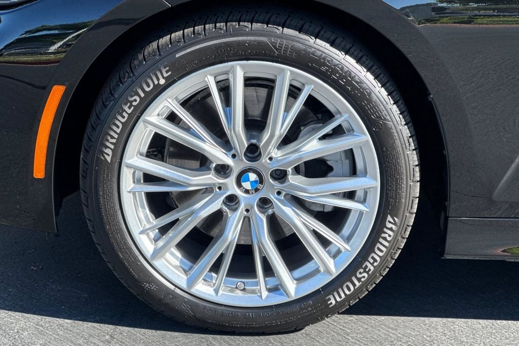 2024 BMW 3 Series 330i xDrive