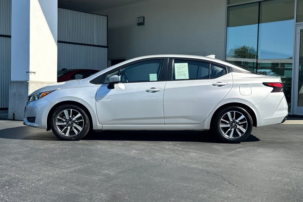 2024 Nissan Versa 1.6 SV