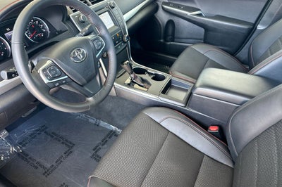 2017 Toyota Camry SE