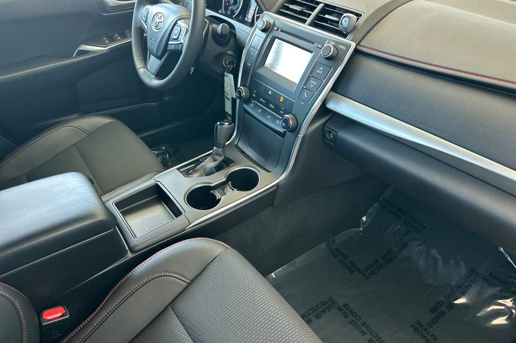 2017 Toyota Camry SE
