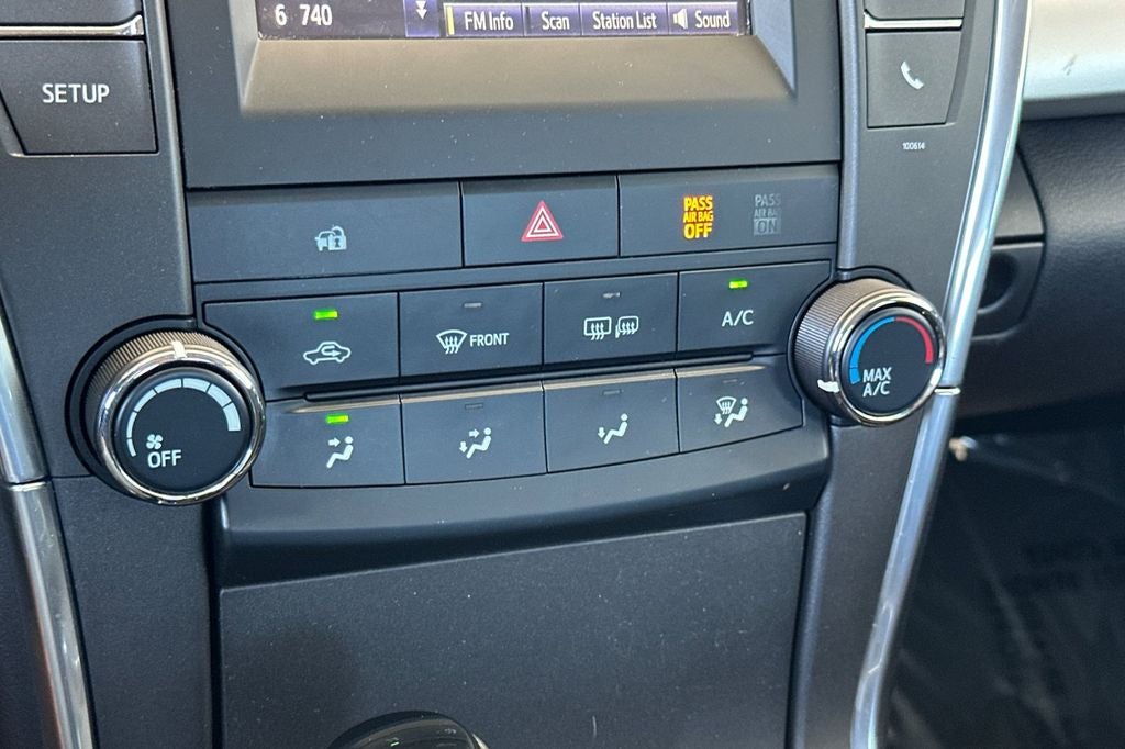 2017 Toyota Camry SE