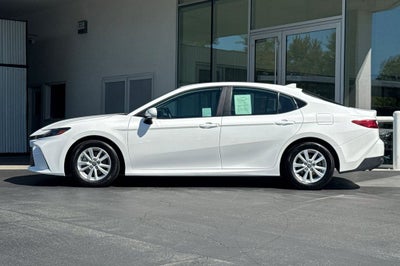2025 Toyota Camry LE