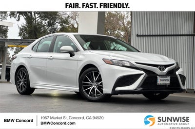 2024 Toyota Camry SE