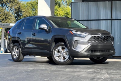 2025 Toyota RAV4 Hybrid LE