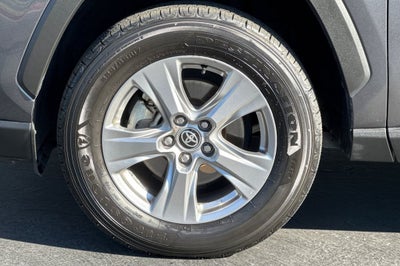 2025 Toyota RAV4 Hybrid LE