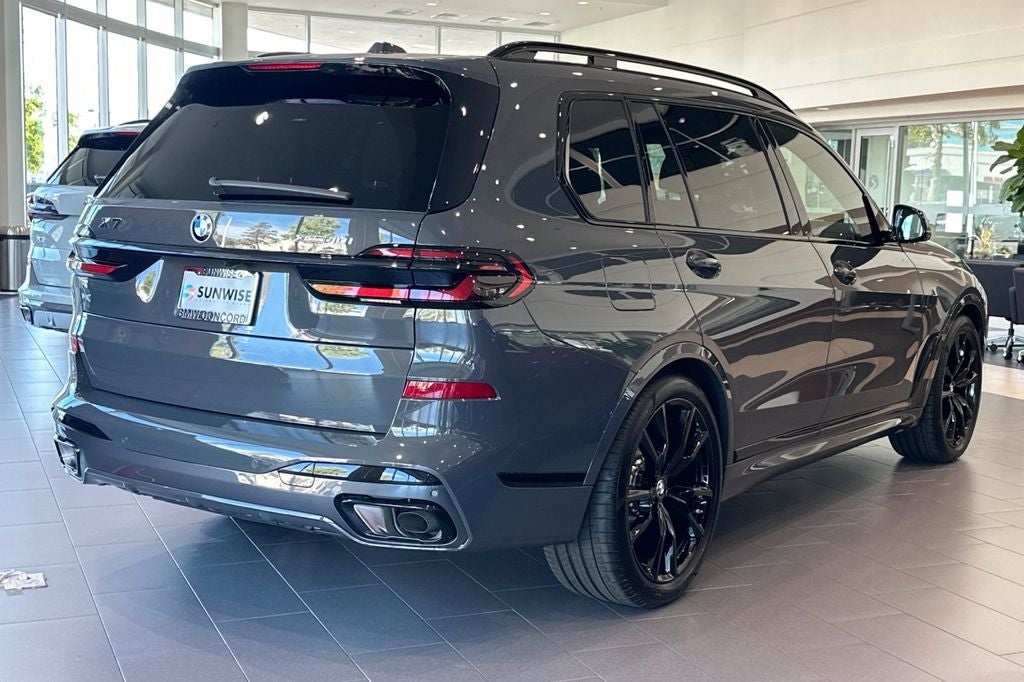 2027 BMW X7 xDrive40i