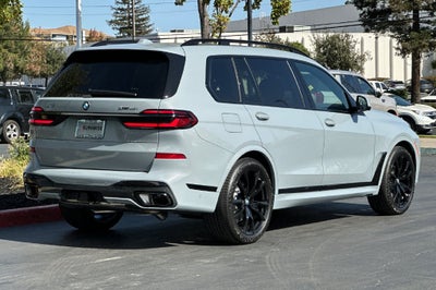 2027 BMW X7 xDrive40i