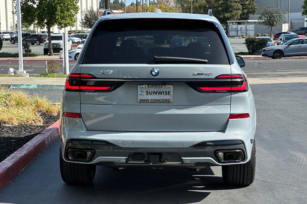 2027 BMW X7 xDrive40i