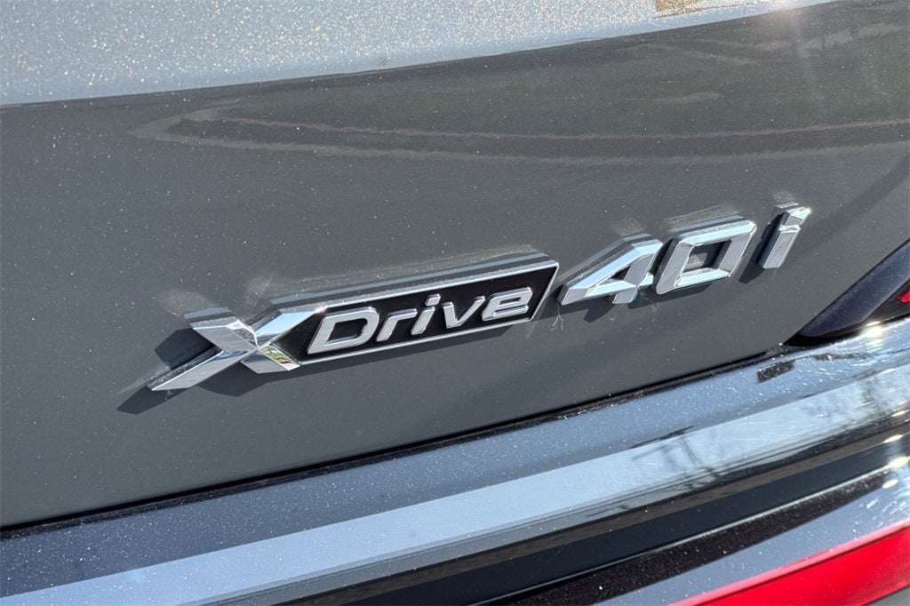2025 BMW X7 xDrive40i