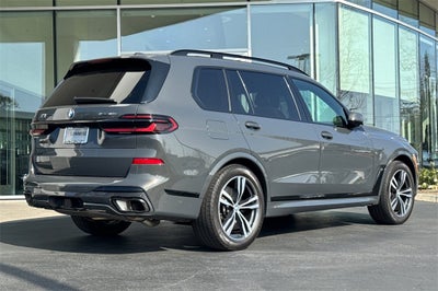 2025 BMW X7 xDrive40i