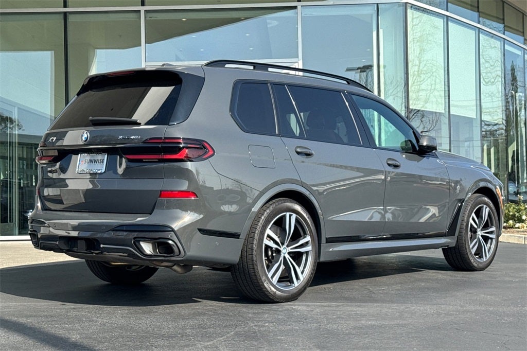 2025 BMW X7 xDrive40i