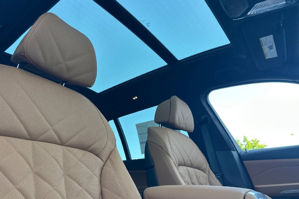 2027 BMW X7 xDrive40i