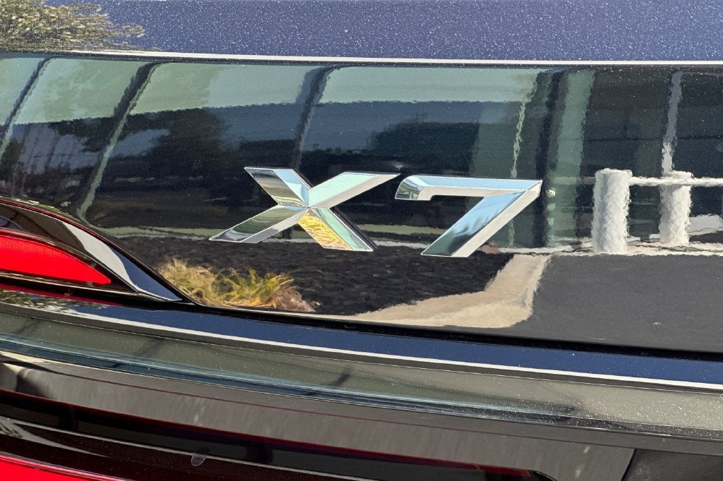 2027 BMW X7 xDrive40i