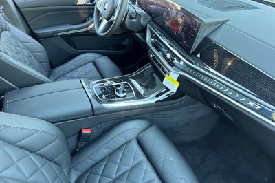 2027 BMW X7 xDrive40i