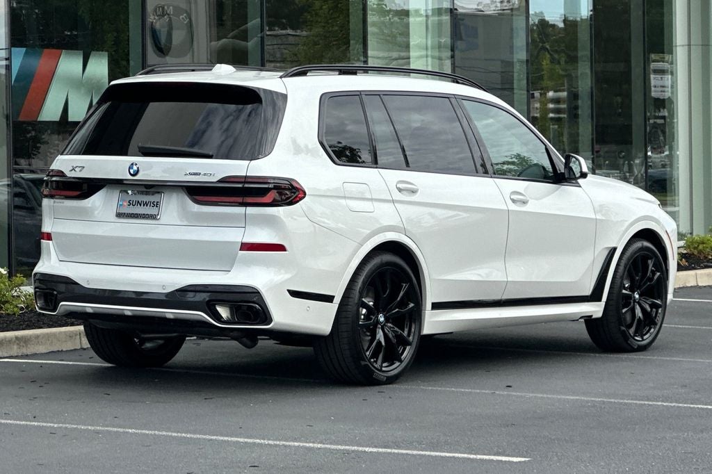 2027 BMW X7 xDrive40i