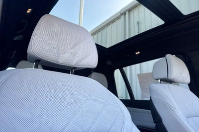 2027 BMW X7 xDrive40i