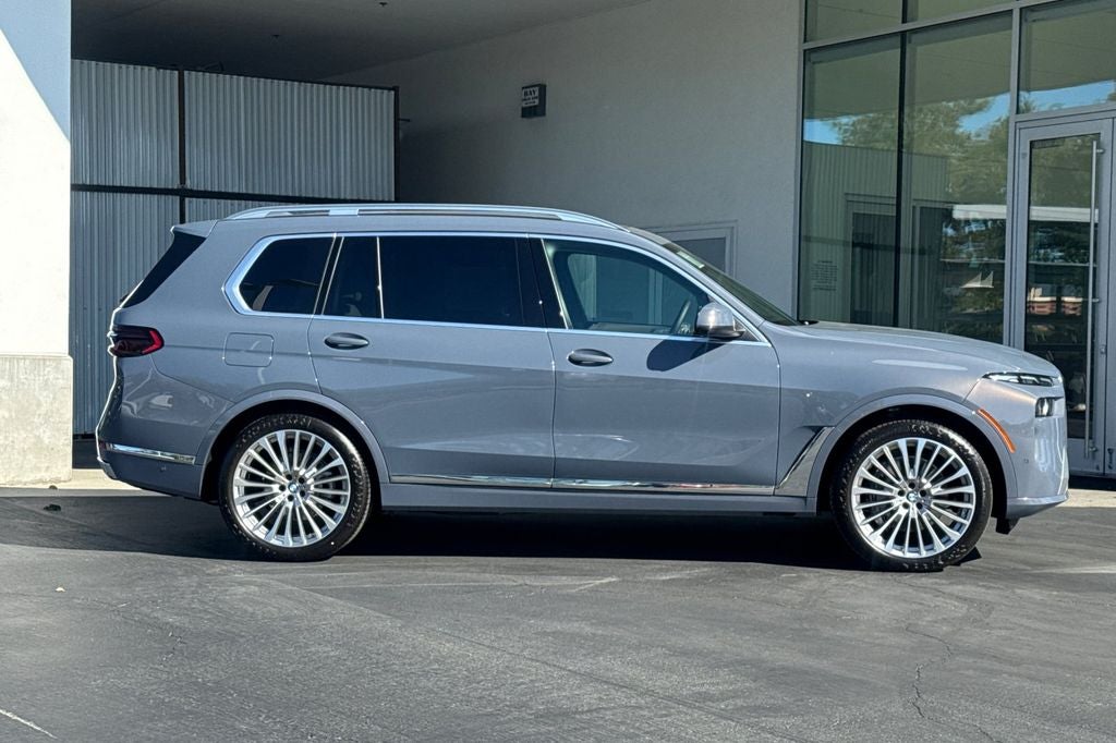 2027 BMW X7 xDrive40i