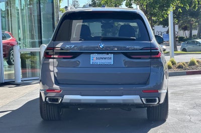 2027 BMW X7 xDrive40i