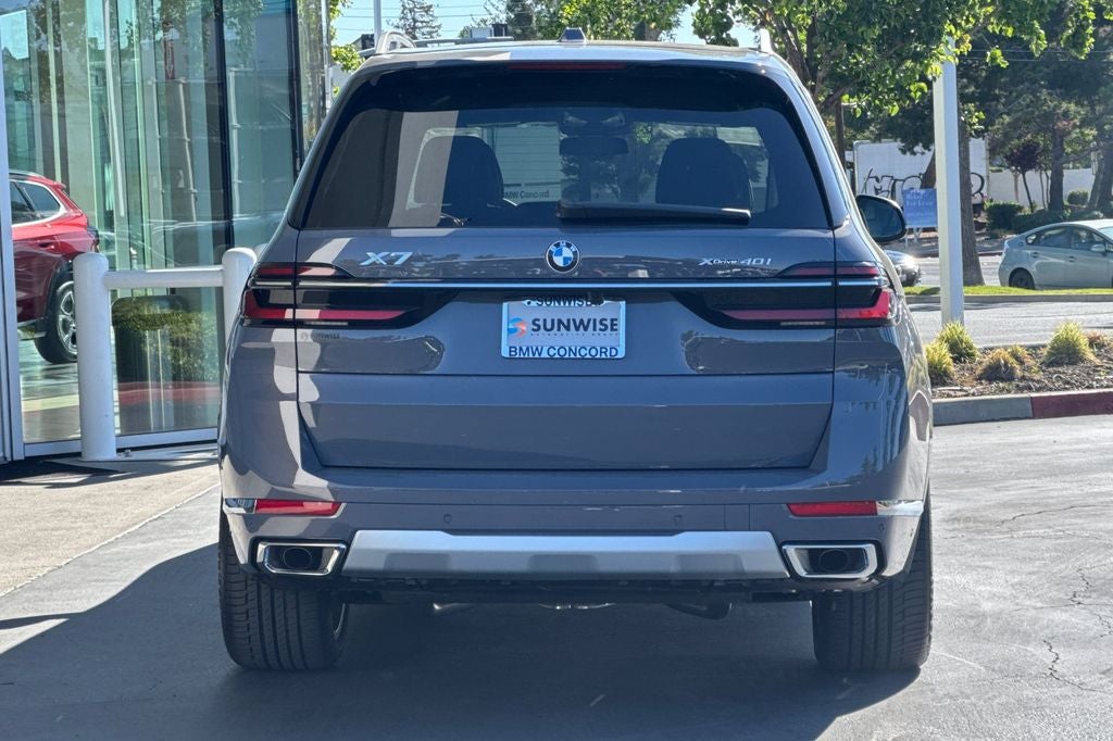 2027 BMW X7 xDrive40i