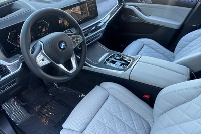 2027 BMW X7 xDrive40i