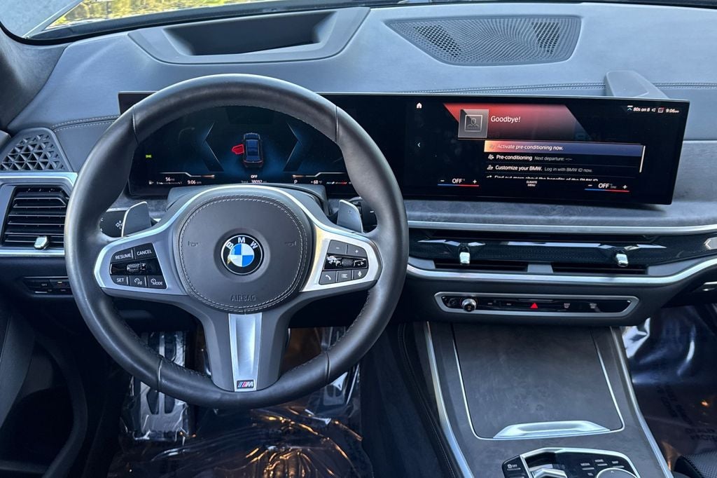 2023 BMW X7 xDrive40i