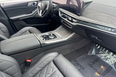 2027 BMW X7 xDrive40i