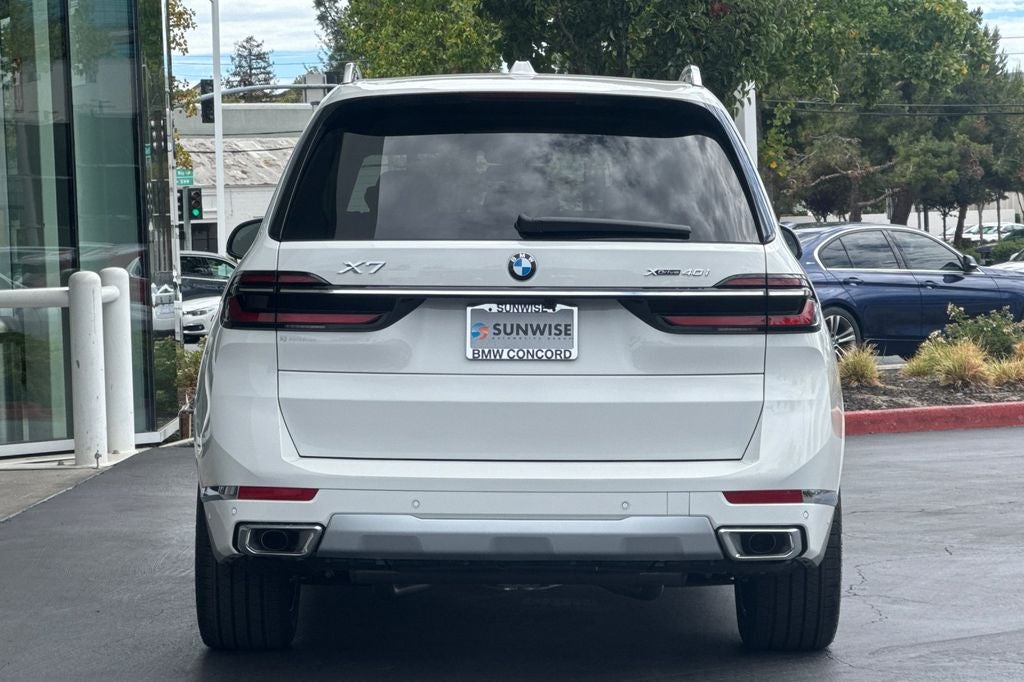 2027 BMW X7 xDrive40i