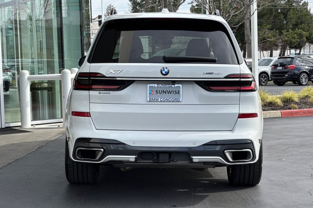 2023 BMW X7 xDrive40i