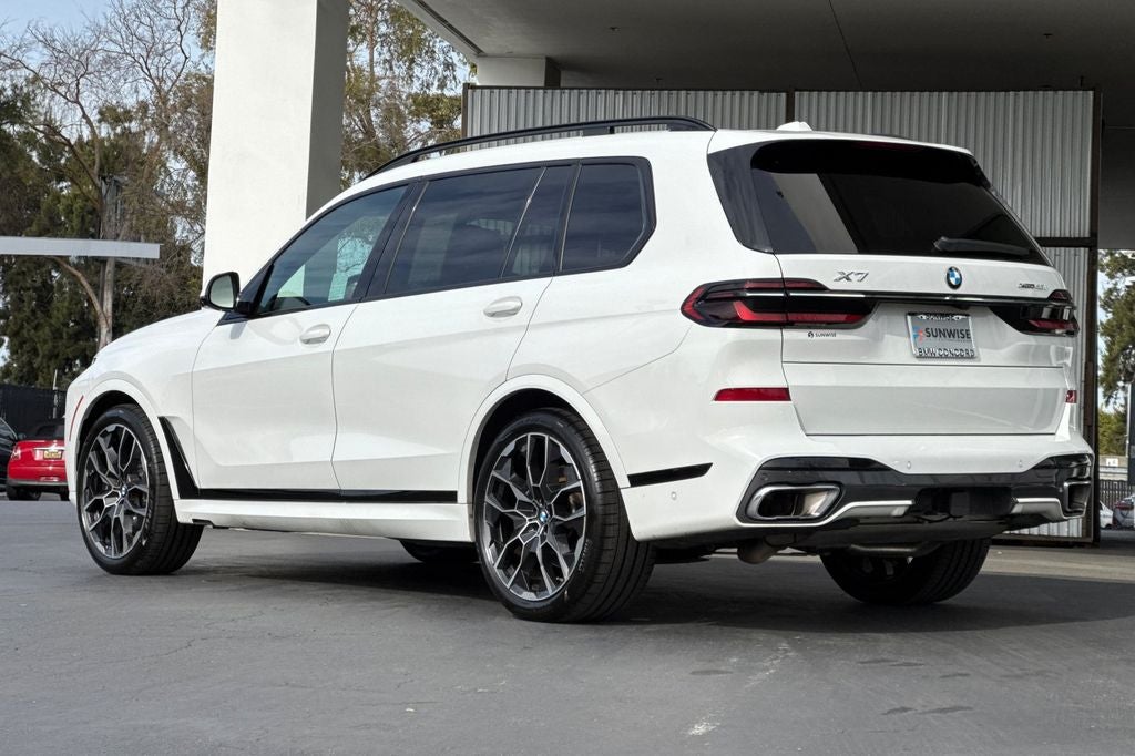 2023 BMW X7 xDrive40i