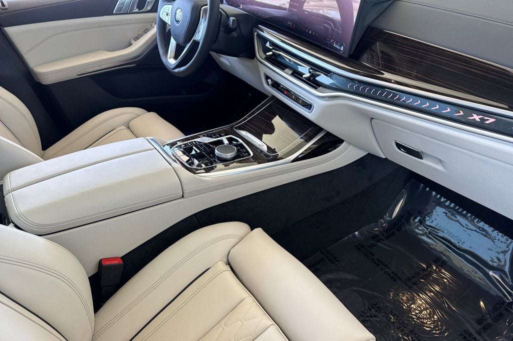 2027 BMW X7 xDrive40i