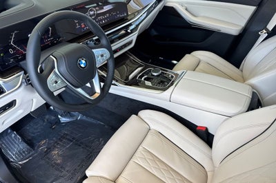 2027 BMW X7 xDrive40i