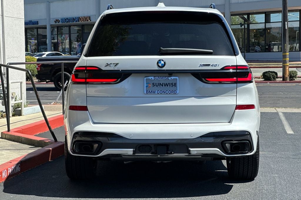 2027 BMW X7 xDrive40i