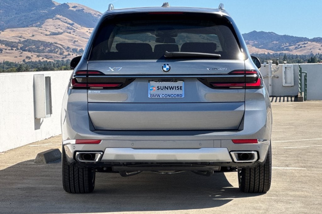 2027 BMW X7 xDrive40i