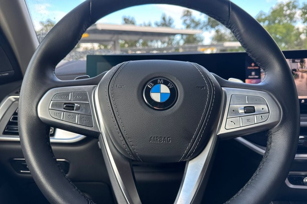 2025 BMW X7 xDrive40i