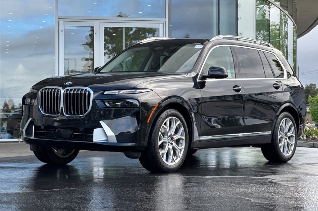 2025 BMW X7 xDrive40i